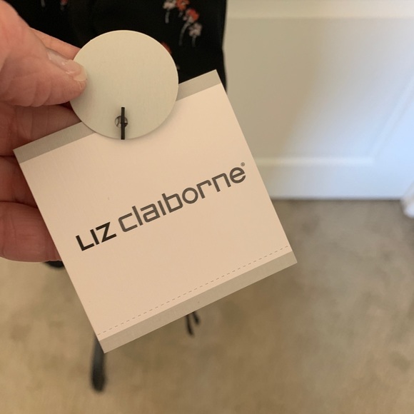 Black Floral Top - Picture 6 of 10